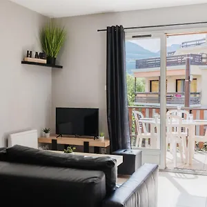  Hébergement de vacances Charmante Maison Contemporaine Idéalement Située